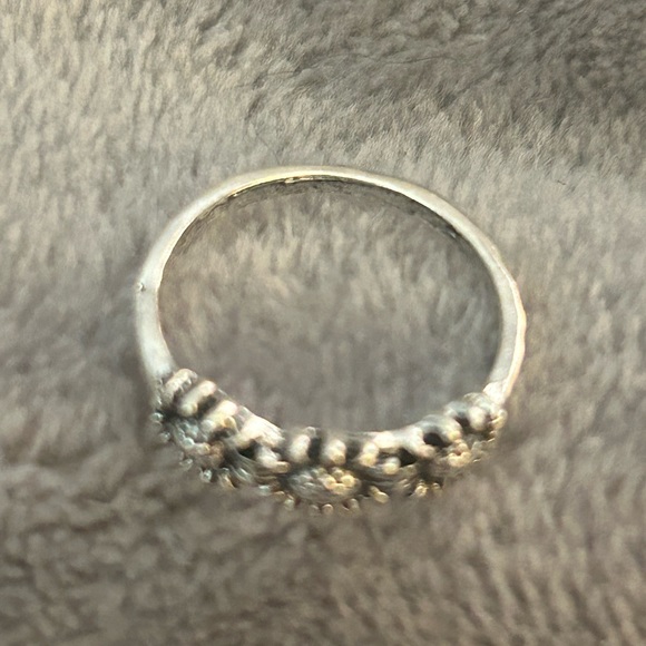 ❤️ PRICE DROP Triple Sunflower Ring - Picture 2 of 3